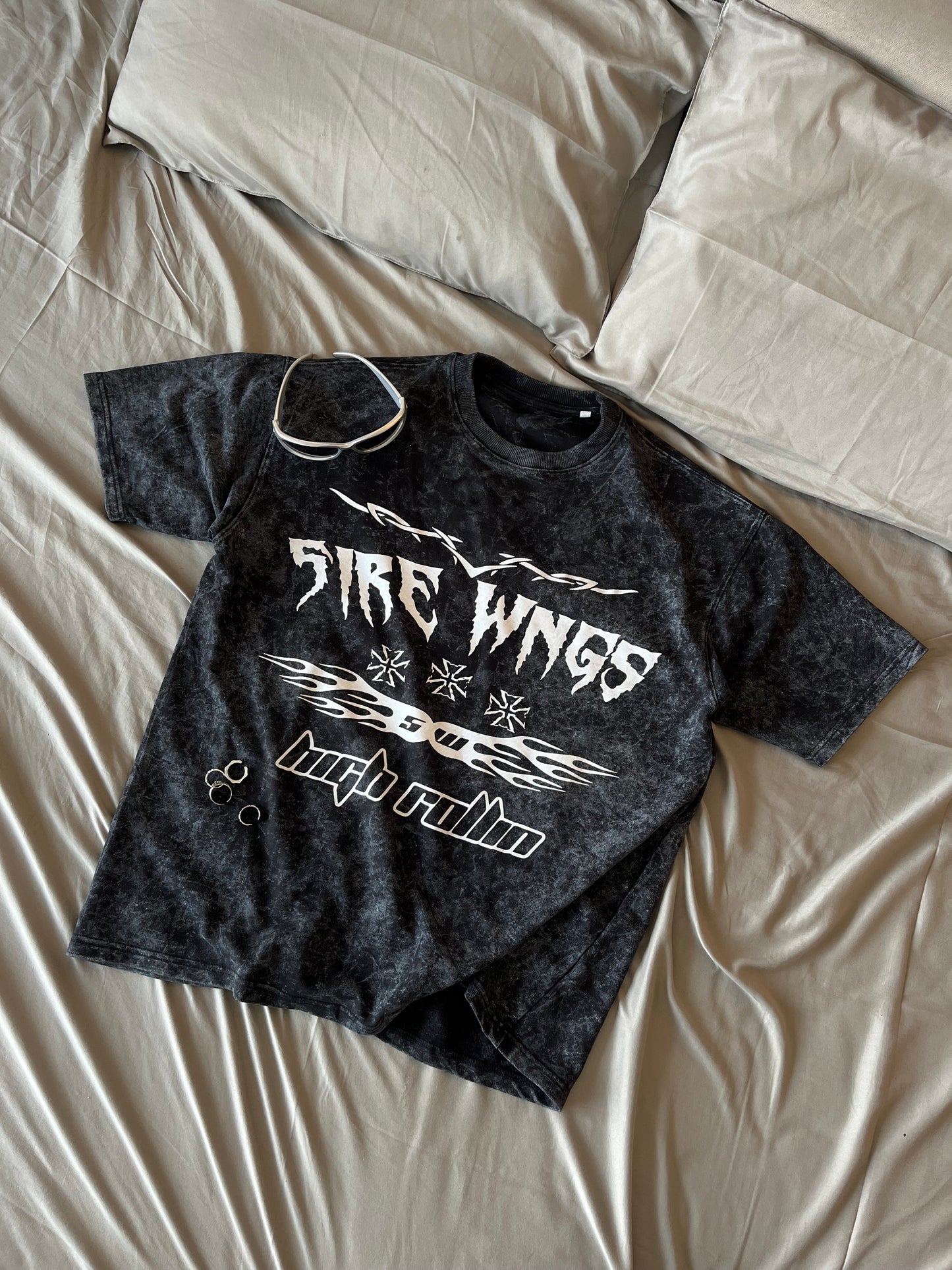 Wings Stone wash tee